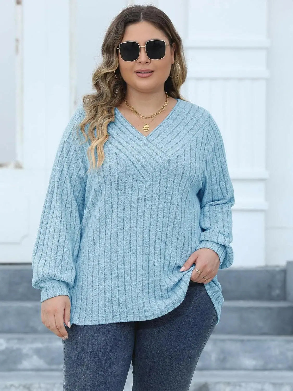 Cozy ribbed v-neck top for curves - Love Salve